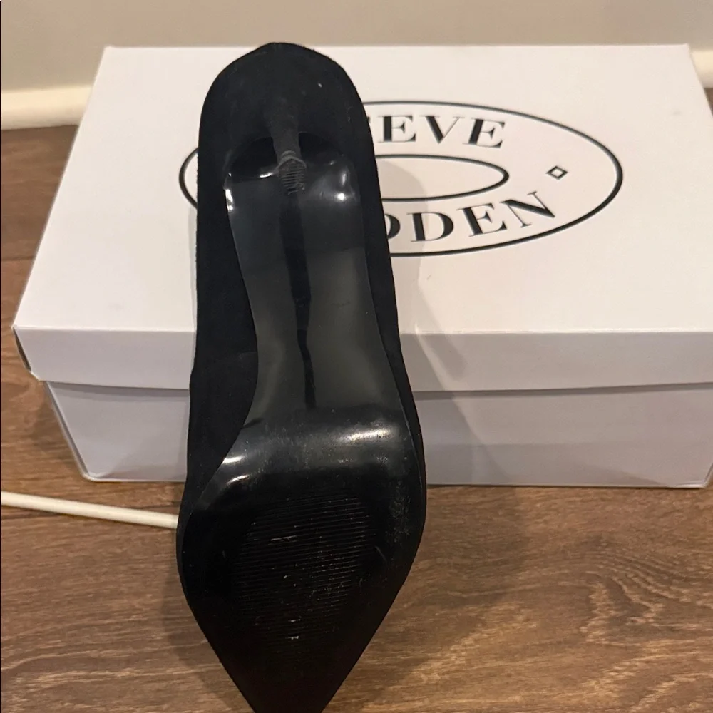 Steve Madden Suede Elegant Black Women's Pumps - Picture 2 of 4